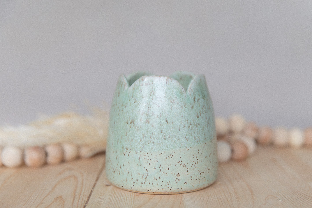 Scalloped seafoamm vase
